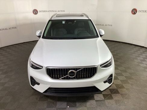 New 2025 Volvo XC40 B5 Ultra w/ Climate Package image 2