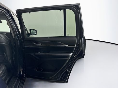 Used 2023 Jeep Grand Cherokee L Limited w/ Luxury Tech Group II image 32