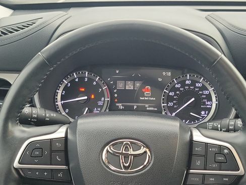 Used 2022 Toyota Highlander Limited AWD/4WD image 25