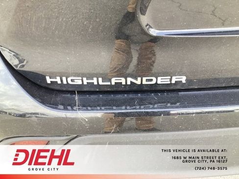 Used 2022 Toyota Highlander XLE image 10