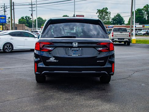 Used 2025 Honda Odyssey Sport-L image 6