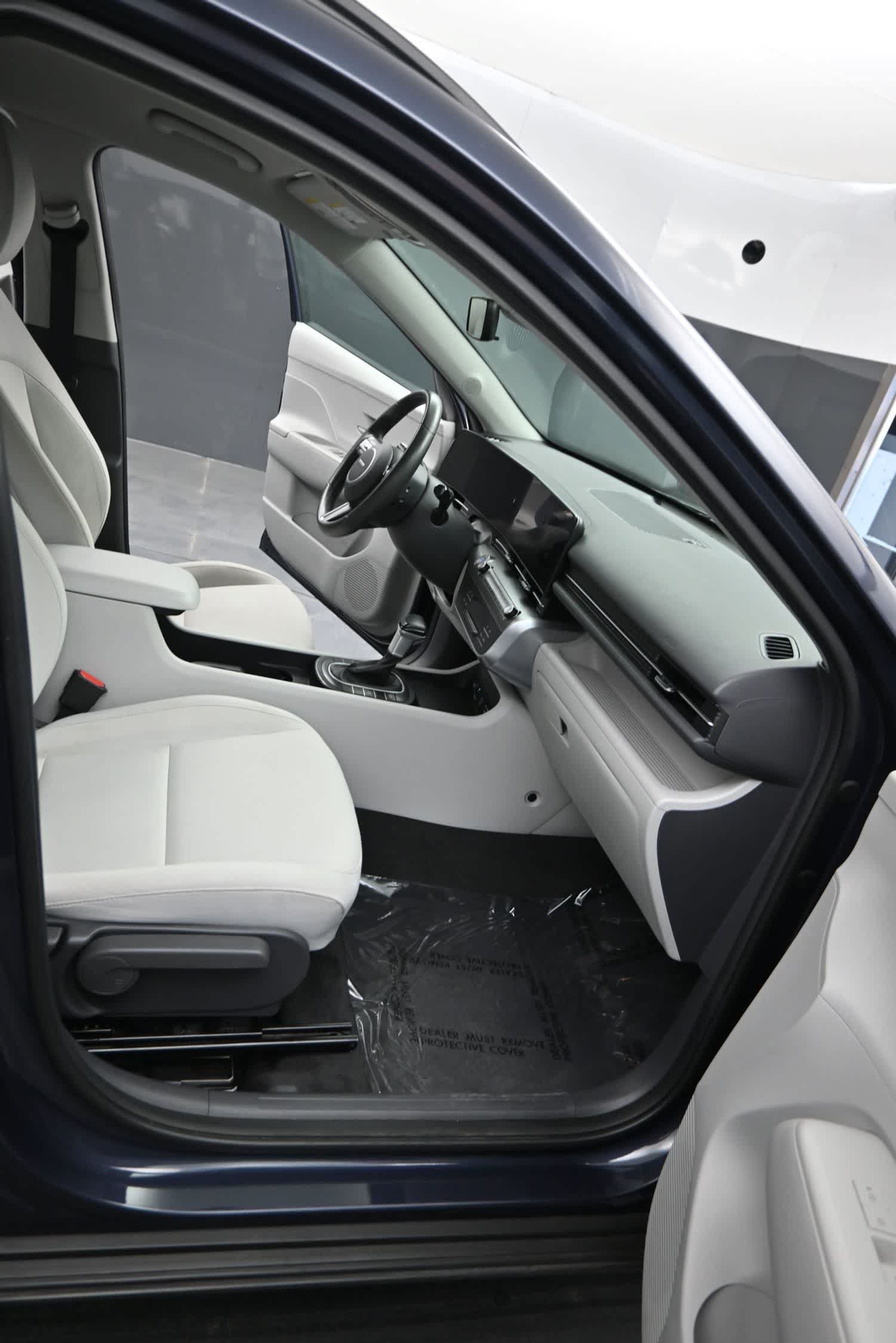 Used 2024 Hyundai Kona SEL AWD/4WD image 18