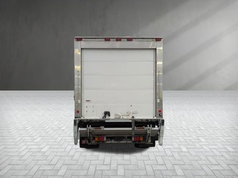 Used 2023 Chevrolet Low Cab Forward 5500XD image 6