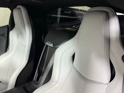 Used 2023 Chevrolet Corvette Stingray Coupe image 17