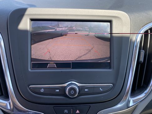 Used 2022 Chevrolet Equinox LS w/ LPO, Chrome Package FWD image 12