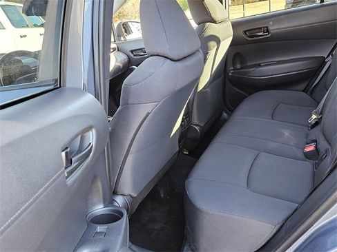 Used 2023 Toyota Corolla Cross LE image 7