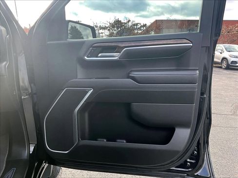 Used 2022 GMC Sierra 1500 Elevation image 12