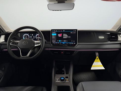 New 2026 Volkswagen Tiguan SE image 10