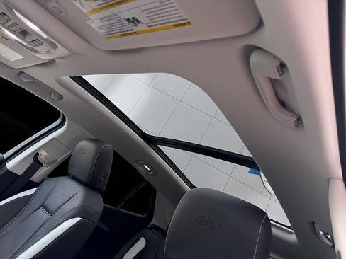 New 2026 Buick Envision Sport Touring image 25