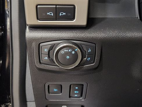 Used 2022 Ford F250 Platinum w/ FX4 Off-Road Package image 39