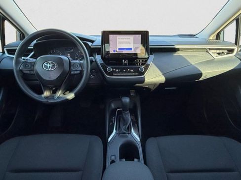 Used 2025 Toyota Corolla LE w/ LE Premium Package FWD image 11