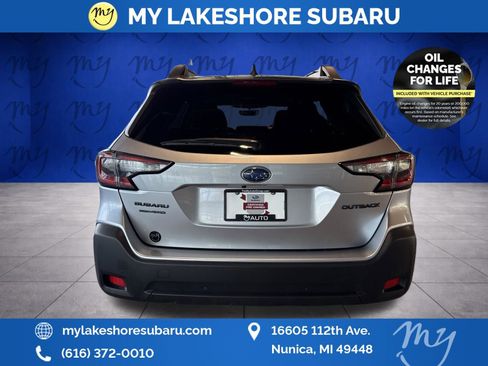 Certified 2025 Subaru Outback Onyx Edition AWD/4WD image 9