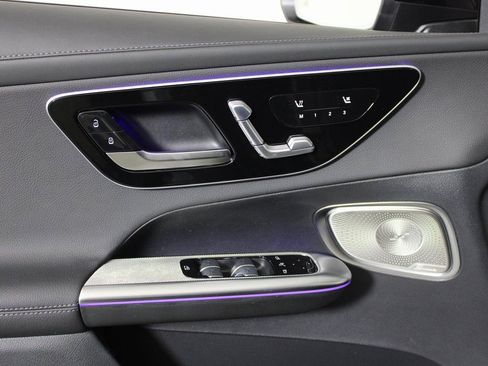 Certified 2026 Mercedes-Benz GLC 300 4MATIC image 12