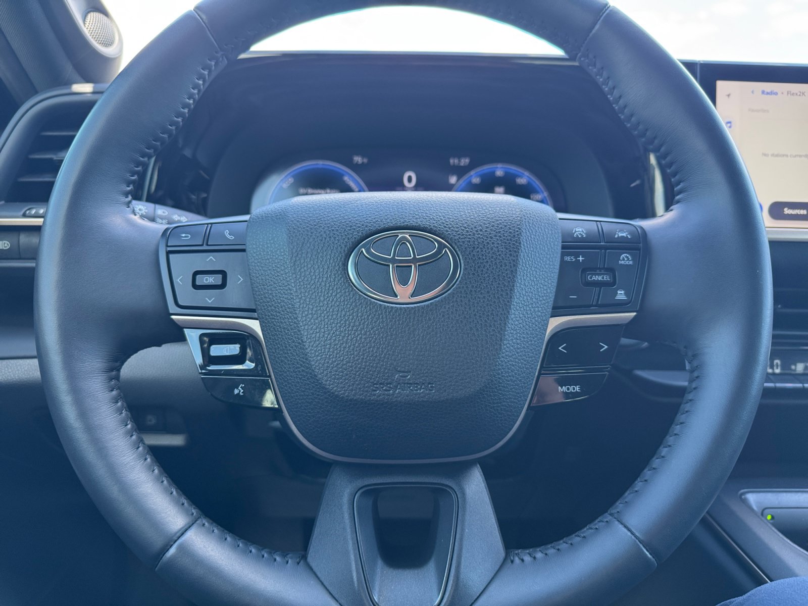 Used 2023 Toyota Crown AWD/4WD image 9