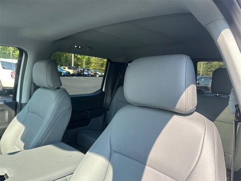 New 2026 Ford F350 XL w/ XL Chrome Package image 18