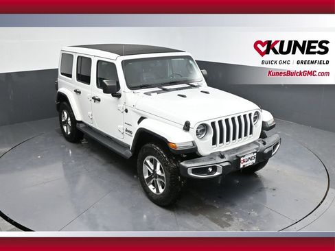 Used 2020 Jeep Wrangler Unlimited Sahara image 35