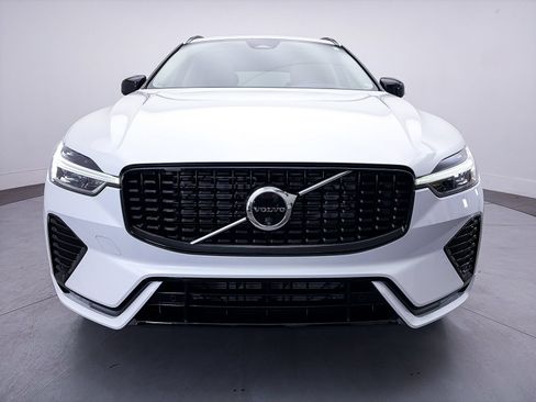 Used 2023 Volvo XC60 B5 Ultimate w/ Protection Package AWD/4WD image 37