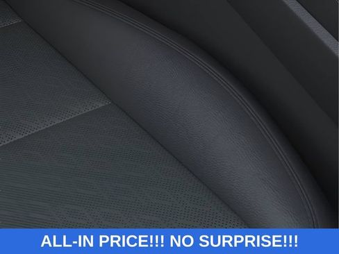 New 2026 Chevrolet Equinox LT w/ Convenience Package II FWD image 21