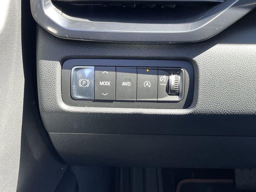 New 2026 GMC Acadia AT4 w/ Luxury Package AWD/4WD image 18