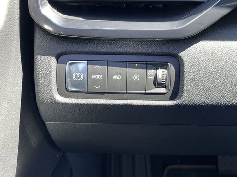 New 2026 GMC Acadia AT4 w/ Luxury Package AWD/4WD image 18