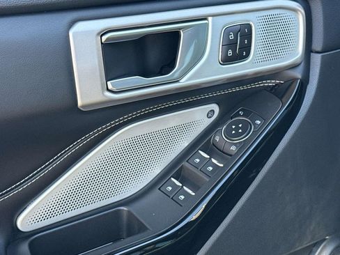 Used 2023 Ford Explorer ST w/ Equipment Group 401A image 22