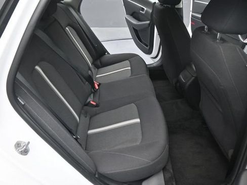 Used 2025 Hyundai Sonata SEL FWD image 16