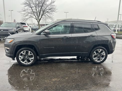 Used 2019 Jeep Compass Limited image 4