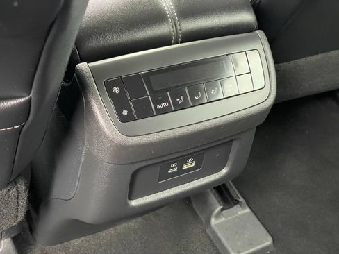 Certified 2023 Nissan Pathfinder SL AWD/4WD image 11