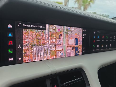 Used 2023 Porsche Taycan 4S image 30