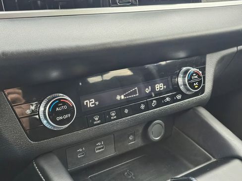 Used 2024 Mitsubishi Outlander SE AWD/4WD image 24