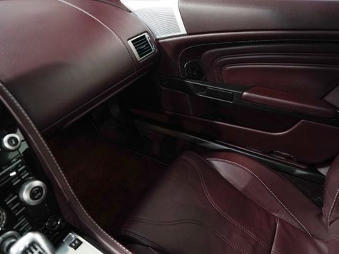 Used 2009 Aston Martin DBS Coupe RWD image 13