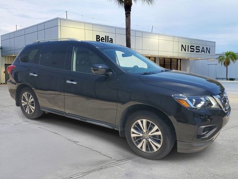 Certified 2020 Nissan Pathfinder SL w/ Cargo Package FWD image 10