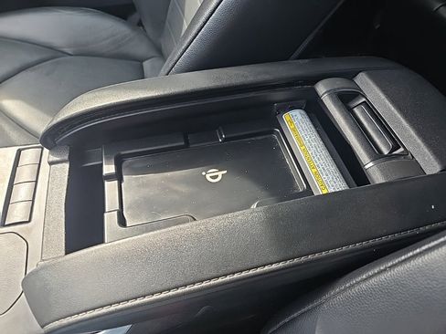 Used 2022 Toyota Highlander XLE image 63