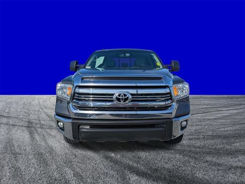 Used 2016 Toyota Tundra SR5 w/ SR5 Upgrade Package RWD image 9