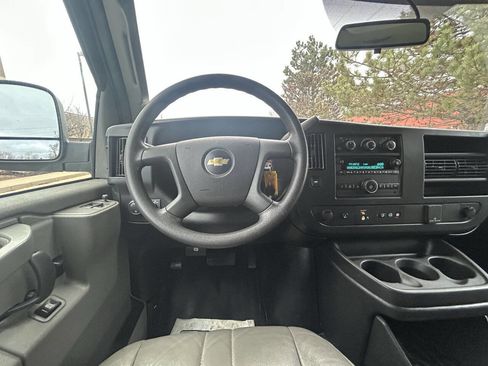 Used 2022 Chevrolet Express 2500 2500 3dr Cargo Van image 11