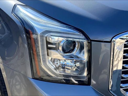Used 2020 GMC Yukon Denali w/ Denali Ultimate Package image 27