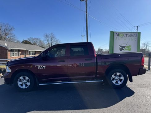 Used 2018 RAM 1500 Express RWD image 7