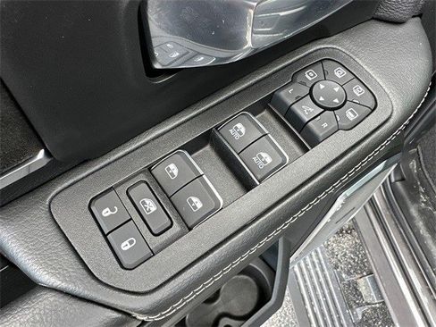 Used 2025 RAM 2500 Laramie image 32