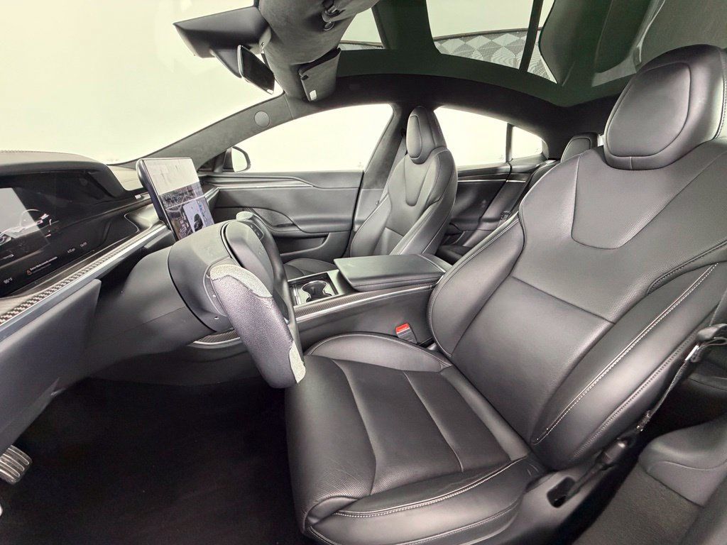 Used 2022 Tesla Model S Plaid AWD/4WD image 5