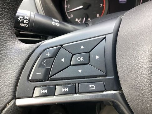 Used 2022 Nissan Altima 2.5 S FWD image 11