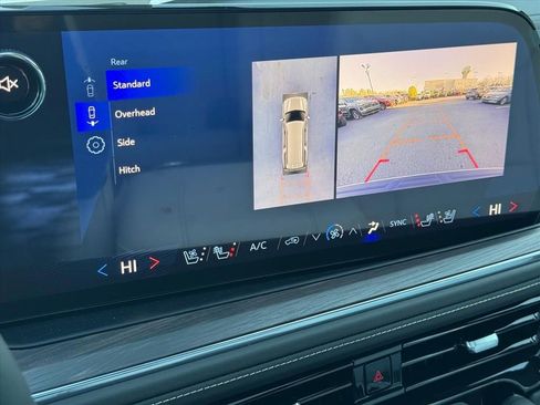 New 2025 Chevrolet Suburban Premier image 23