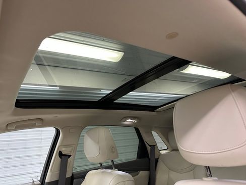 Certified 2023 Cadillac XT5 Premium Luxury w/ Technology Package image 7