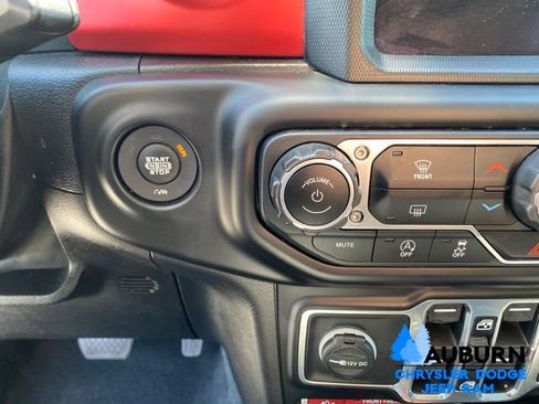 Used 2021 Jeep Gladiator Rubicon AWD/4WD image 37