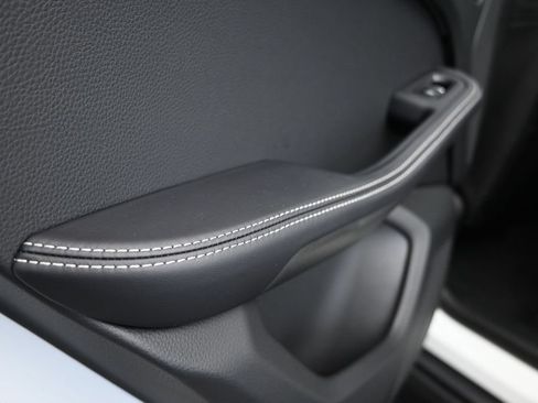 New 2026 Porsche Macan AWD/4WD image 26