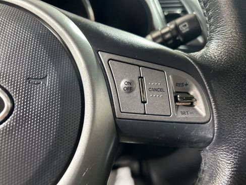 Used 2011 Kia Soul + w/ Hamstar Special Edition Pkg image 25