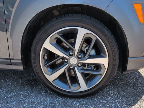 Used 2018 Hyundai Kona Limited FWD image 11