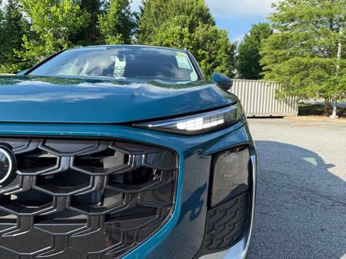 New 2026 Audi Q3 quattro 2.0T AWD/4WD image 25