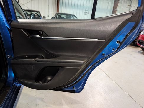 Used 2020 Toyota Camry LE FWD image 20
