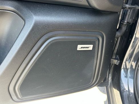 Used 2018 Porsche Macan AWD/4WD image 9