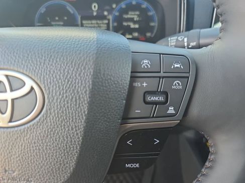 New 2026 Toyota Camry XLE image 18